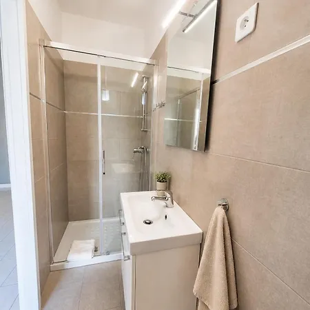 Arinella Apartment Farinole