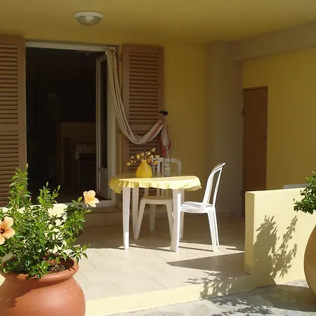 Arinella Apartment *