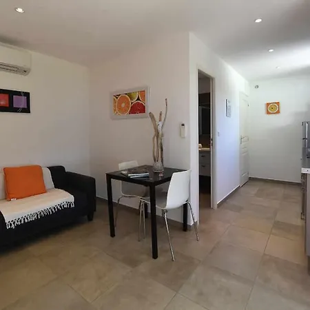 Arinella Apartment